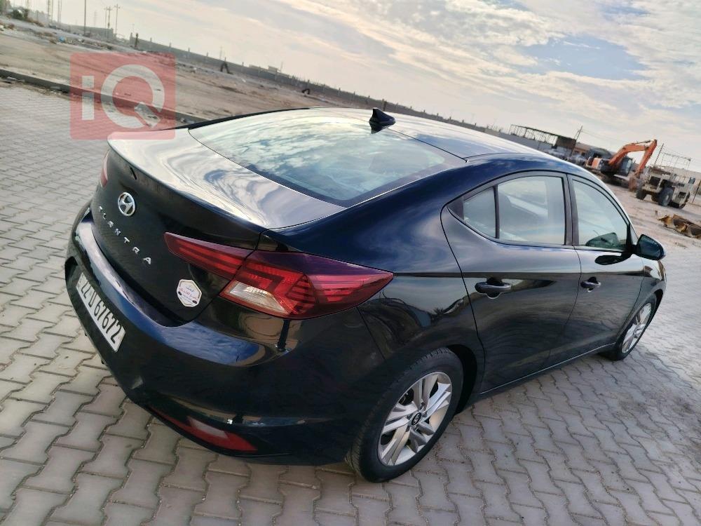 هيونداي النترا